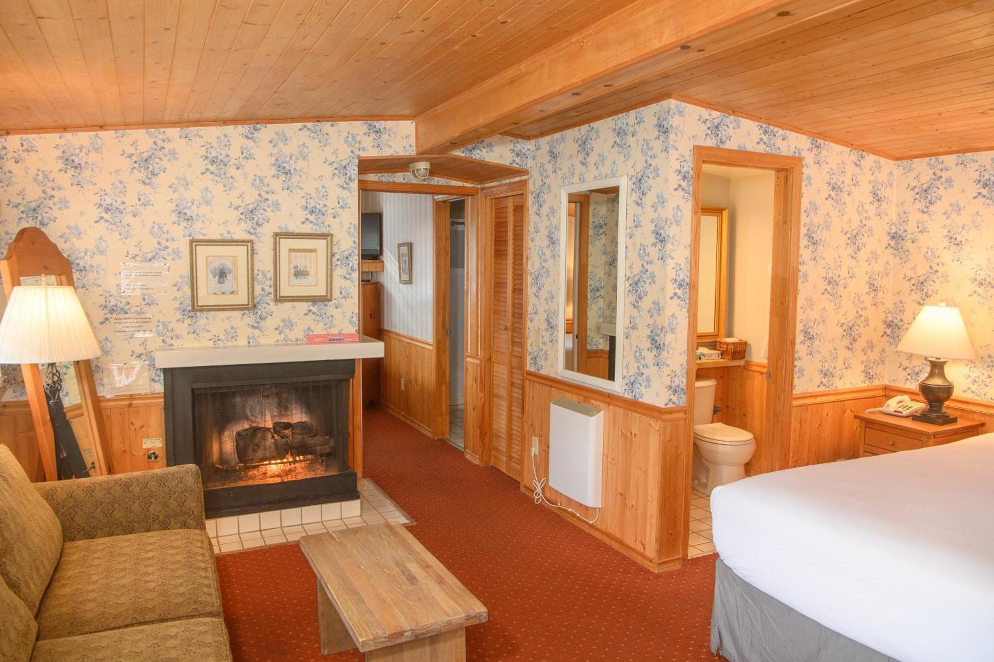 Carmel Fireplace Inn Exteriör bild